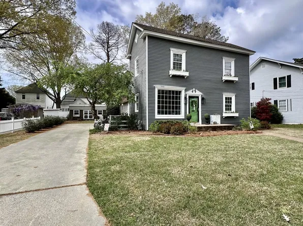 4129 Jones Street, Farmville, NC 27828