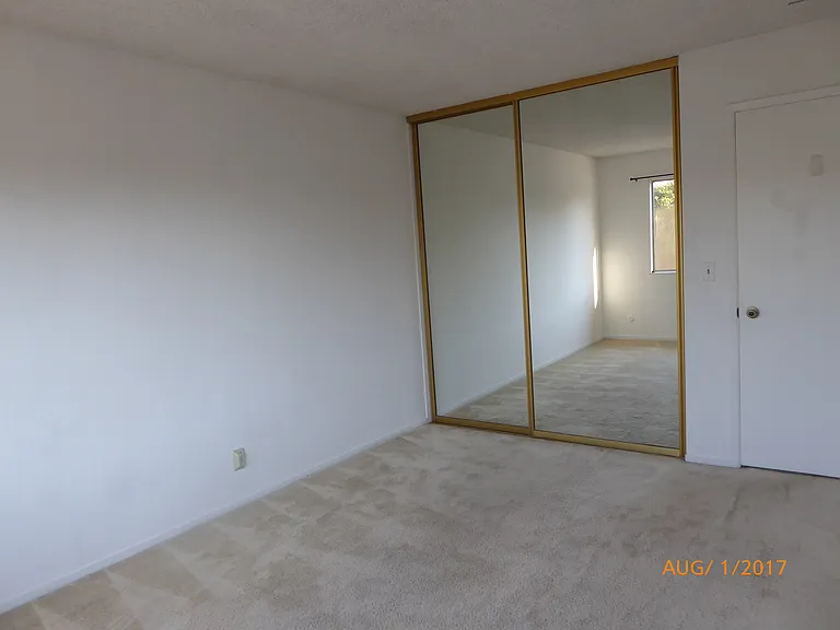 Buckingham Dr — Photo 6
