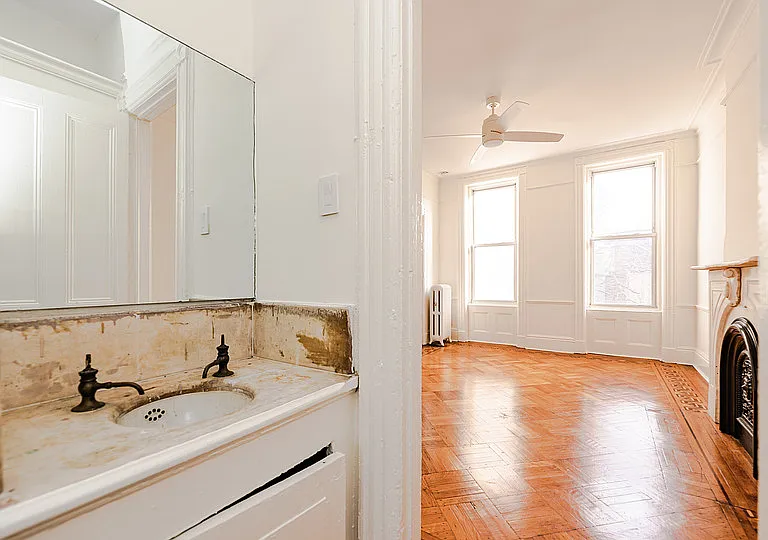 254 Vernon Ave #2 — Photo 25