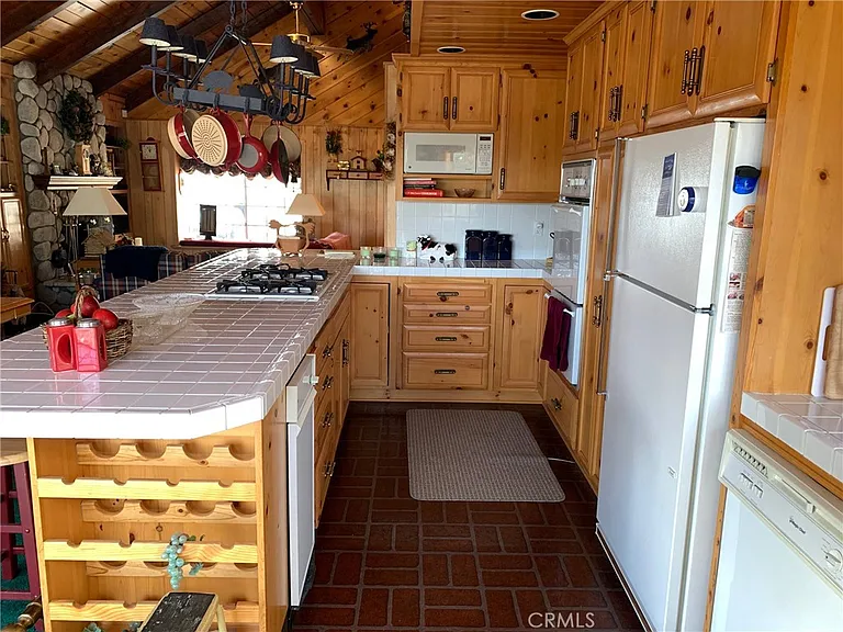 1136 Mount Verde Rd — Photo 6
