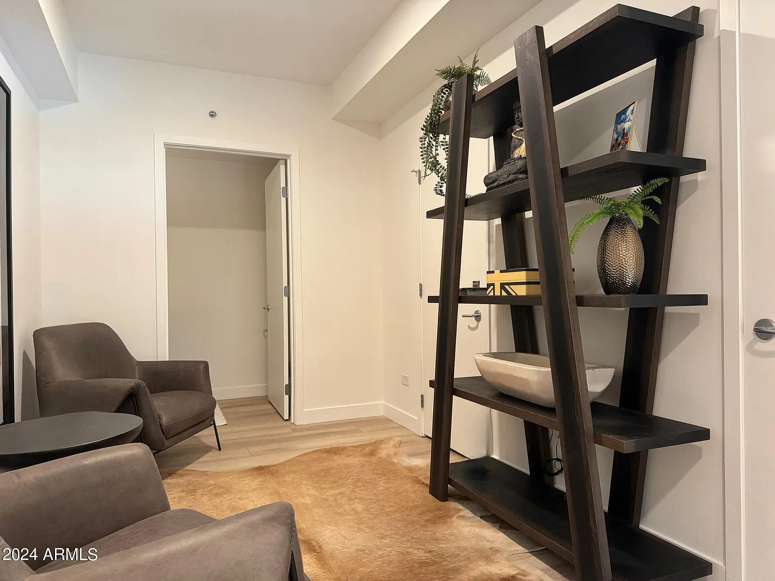 1 bed, 1.5 bath, 968 sqft, $4,000 — Photo 3