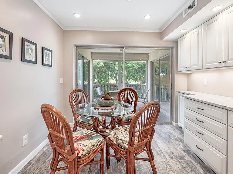241 Palm River Blvd #C202 — Photo 5