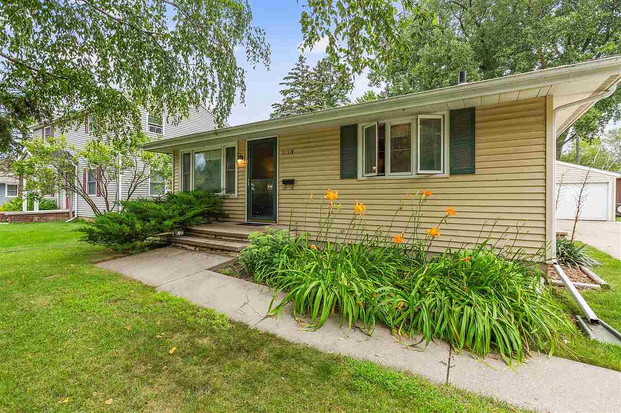 1500 S Driscoll St, Appleton, WI 54914 Zillow