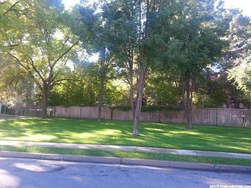 2nd image of 225 E Gregson Ave