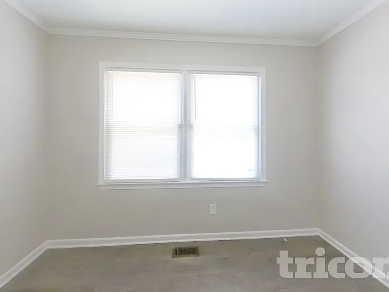 605 Colorado Ct — Photo 12