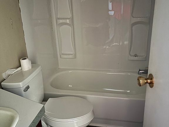 2nd image of 746 Butts Rd