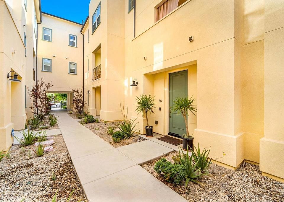1st image of 5361 Calle Rockfish #66