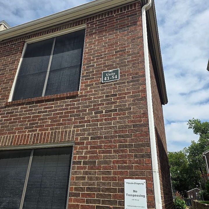 1st image of 8545 Midpark Rd APT 44
