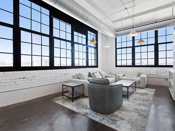 4th image of 500 Robert St Unit 601