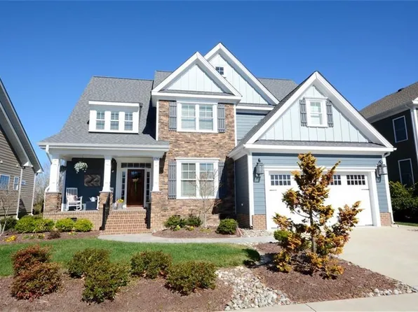 3745 Willow Glenn Cir, Suffolk, VA 23435