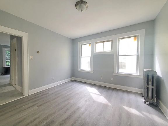 2nd image of 394 Myrtle Ave #6D