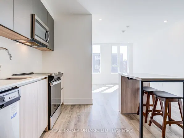11 Maryport Ave #208, Toronto, ON M3M 0E2