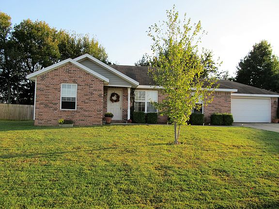2nd image of 735 Richland Creek Ave