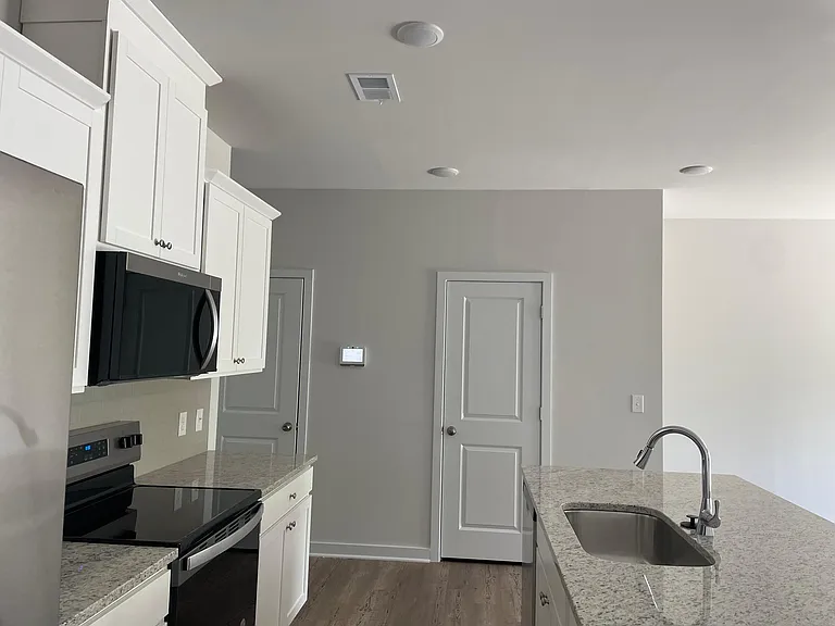 2837 Bullfrog Ln — Photo 26