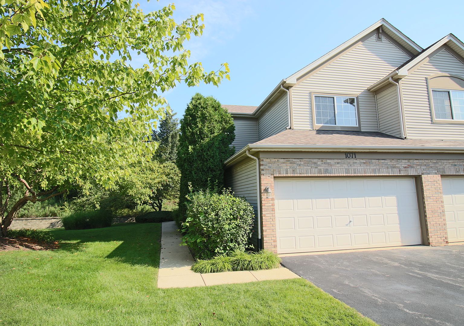 1071 Woodview Ct, Aurora, IL 60502 Zillow