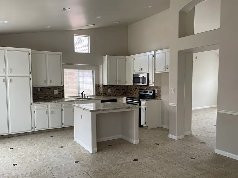 904 Harvest Creek Rd — Photo 12