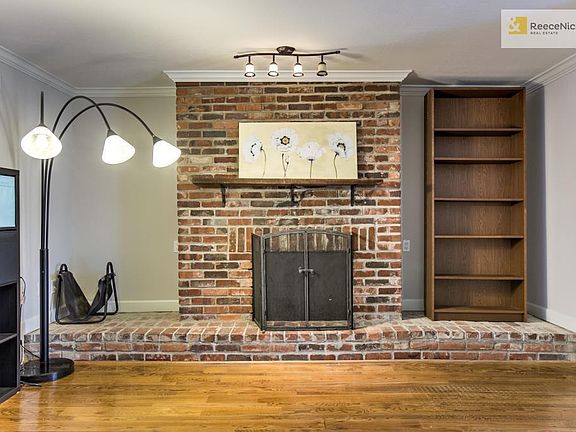 2nd image of 4057 Walnut St APT 4