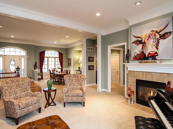 5th image of 2317 Longmeadow St NW