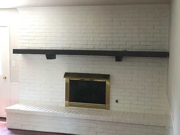 4th image of 1833 E Eton St
