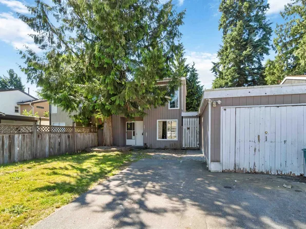881 Pinebrook Pl, Coquitlam, BC V3C 4C1