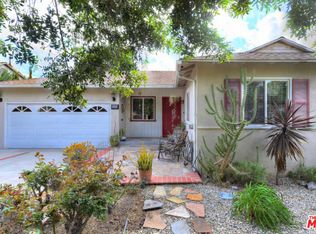 8252 Owens St, Sunland, CA 91040
