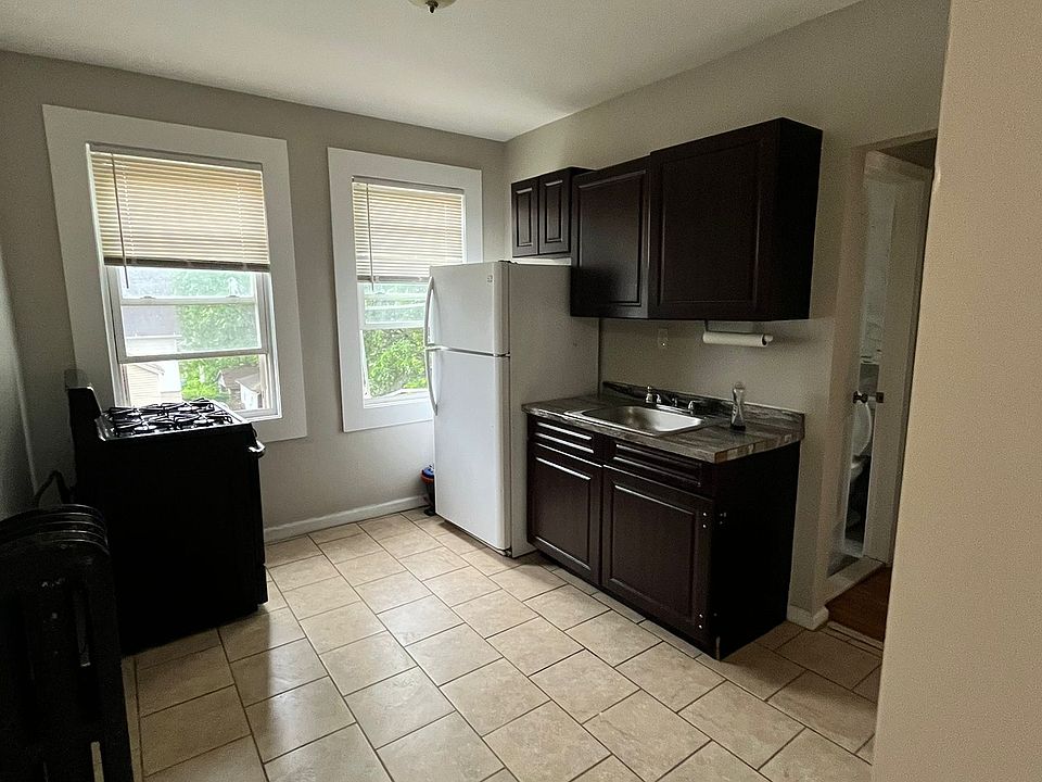 2nd image of 69 Blue Hills Ave #C2