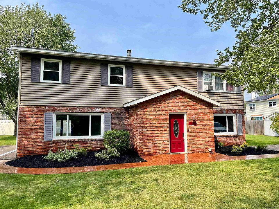 1st image of 22 Donnelly Dr #1