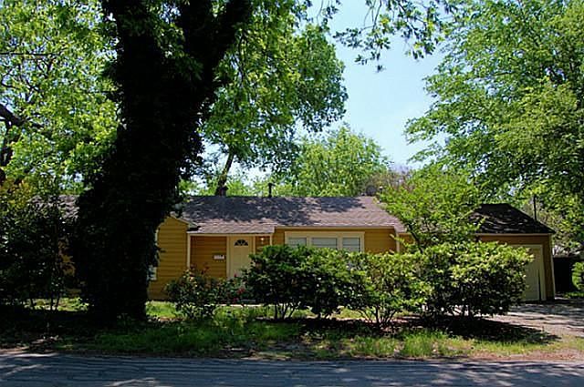 1st image of 701 Griffin St