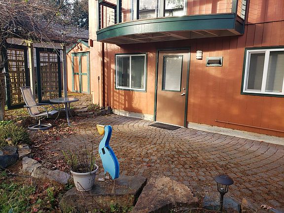 4th image of 17711 NE 9th St #B