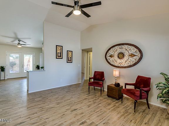 2nd image of 313 E Oraibi Dr