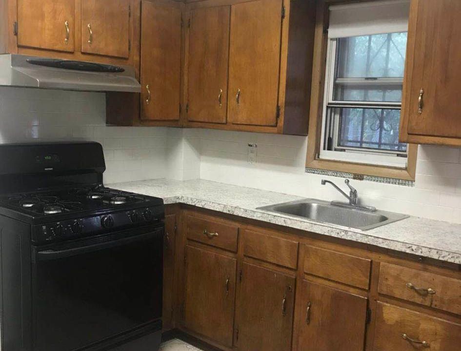 2nd image of 10154 102nd St