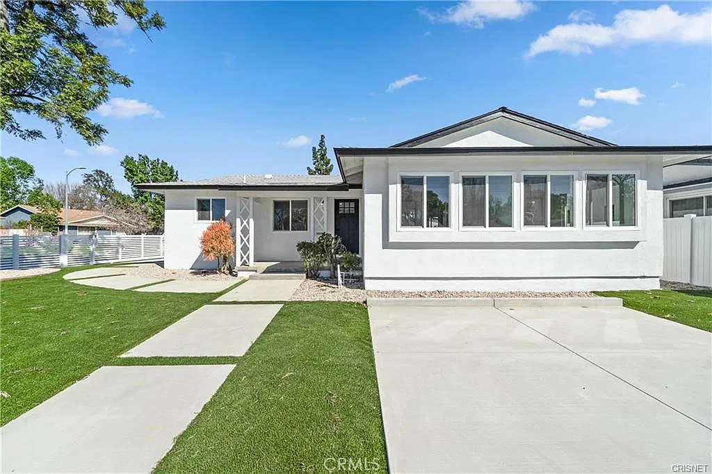 4 bed, 1356 sqft, $4,500 — Photo 4