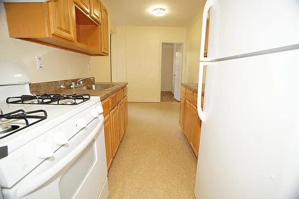 Rented by Norman Raindel, LREB | media 69