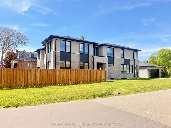 797 1st St, Mississauga, ON L5E 1A3