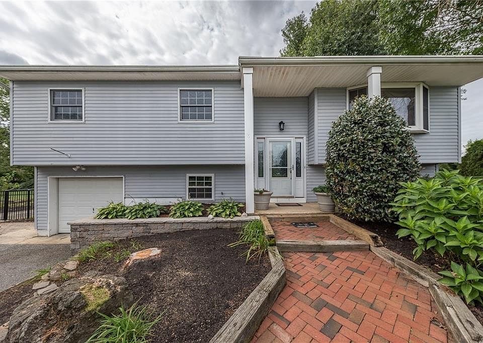 1st image of 484 Cook Rd