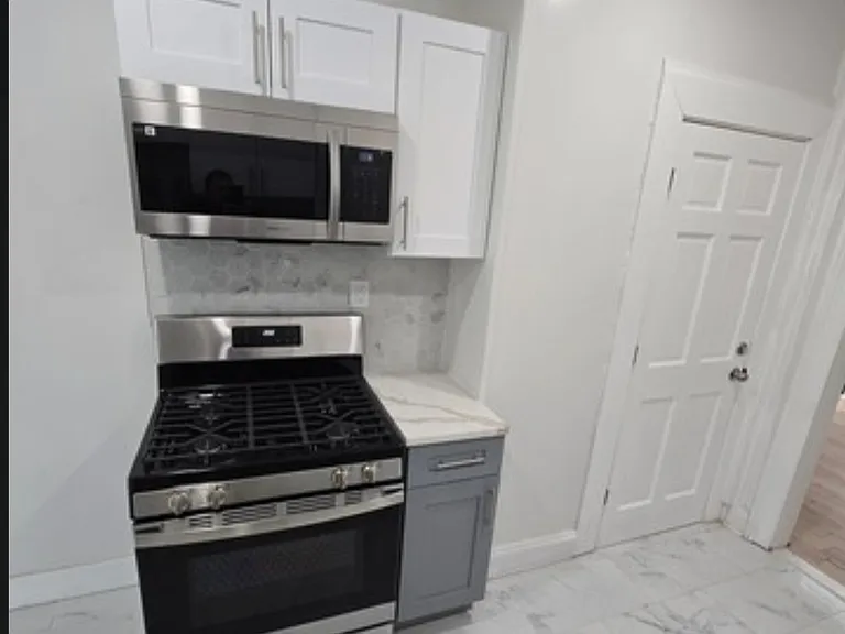 80 Dickerman St #1 — Photo 2