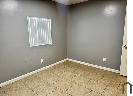 115 W Hill Dr #11 — Photo 13