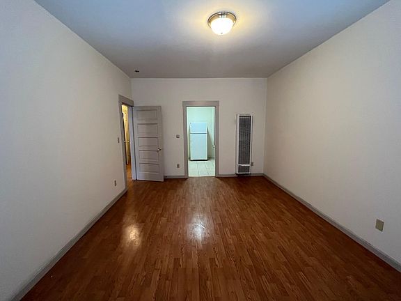 4th image of 484 Guerrero St #5