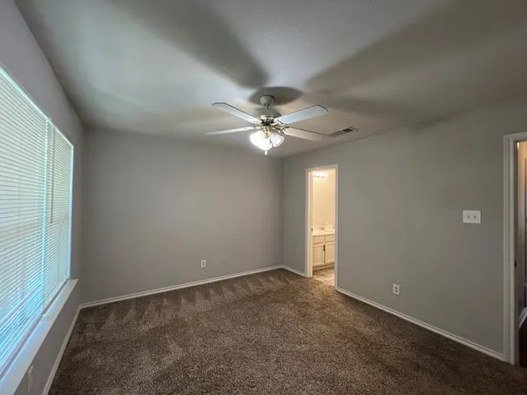 8126 Marydean Ave — Photo 5