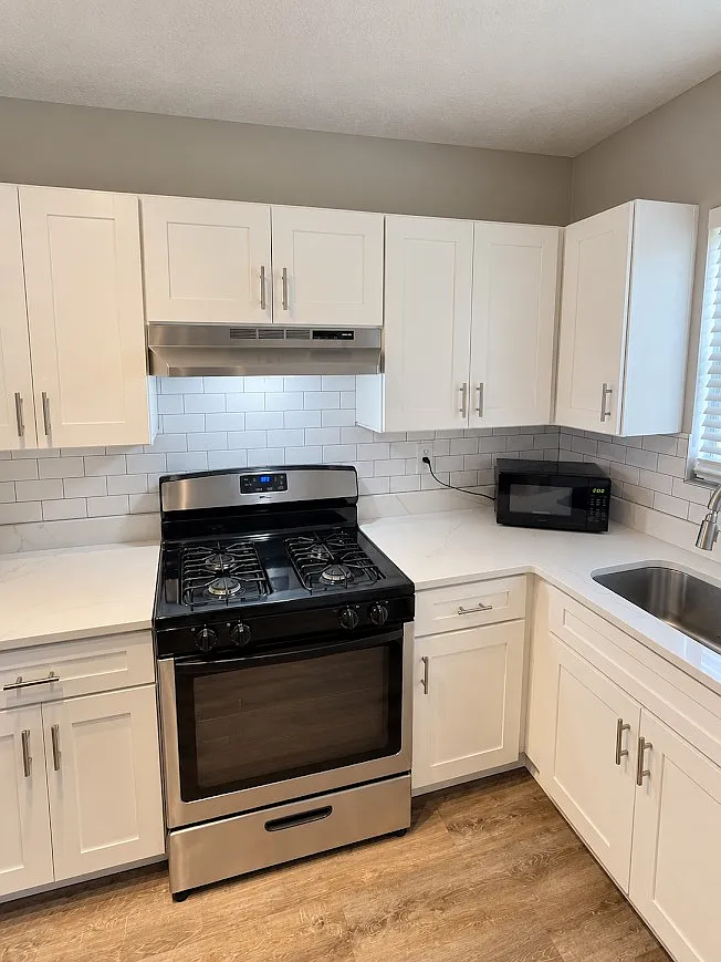 1 bed, 750 sqft, $1,285 — Photo 2