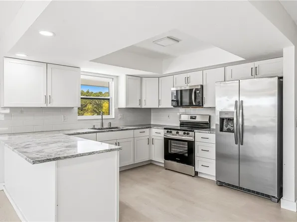 741 Hernando St, Fort Pierce, FL 34949