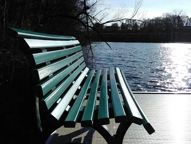Lakeside Seating
