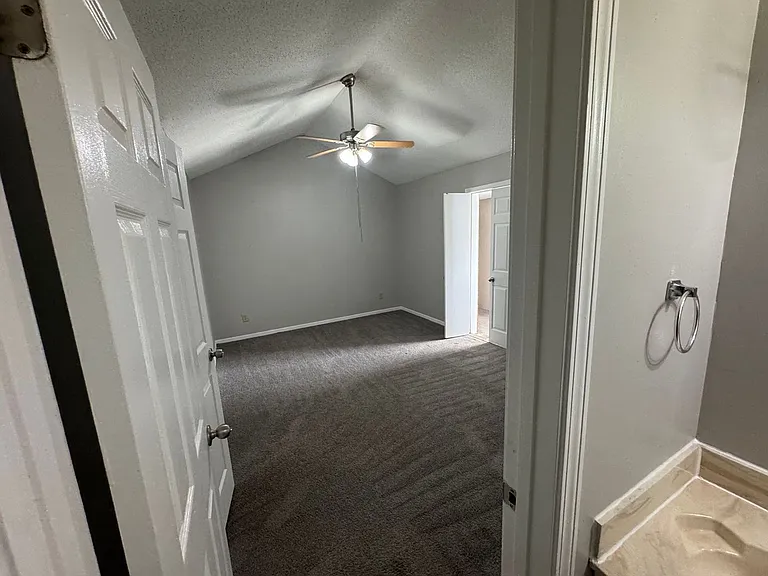 5252 Scottsdale Ave — Photo 7