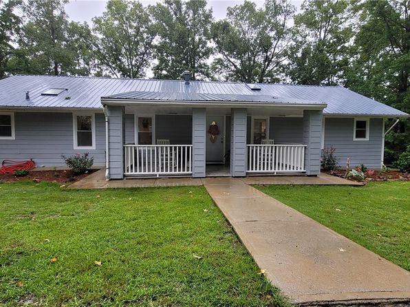 562 Oswichee Rd