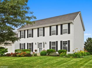 1012 Redtail Ct, Hartford, WI 53027