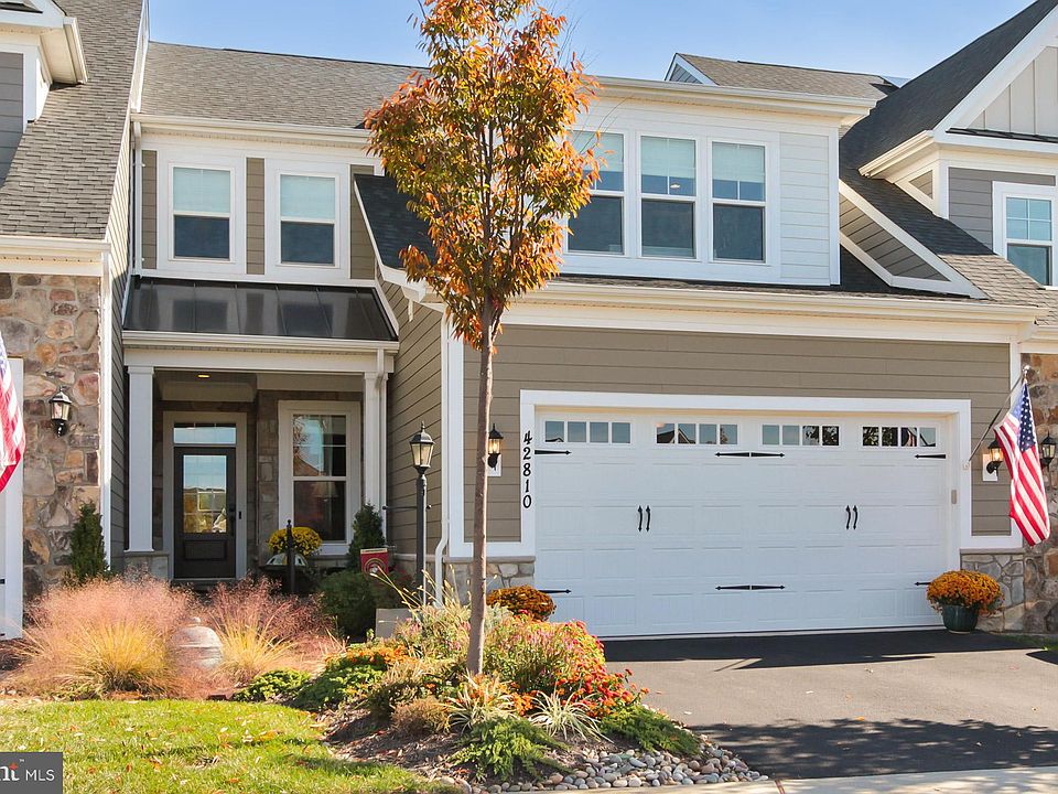 1st image of 42810 Crane Meadows Sq