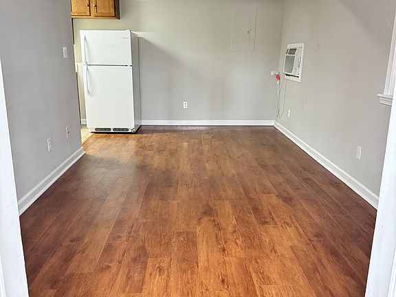 2nd image of 111 Hiawatha Trl #24