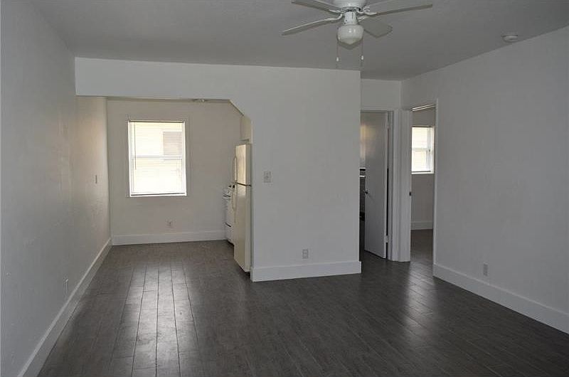 2nd image of 2222 Van Buren St