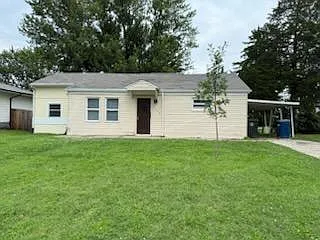 2715 Lucas St — Photo 4