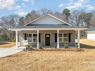 409 S Spargo St, Dallas, NC 28034